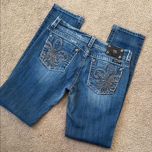 Women’s miss me skinny jeans